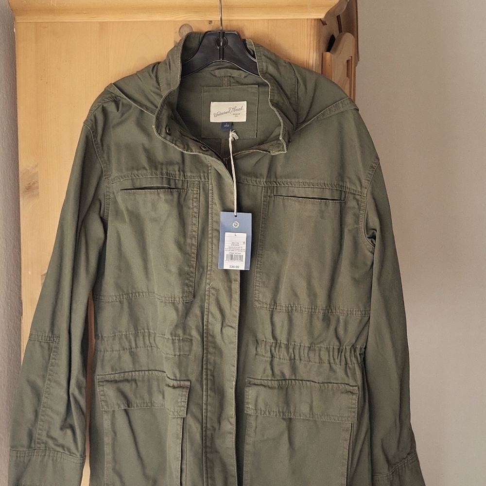 Green casual jacket